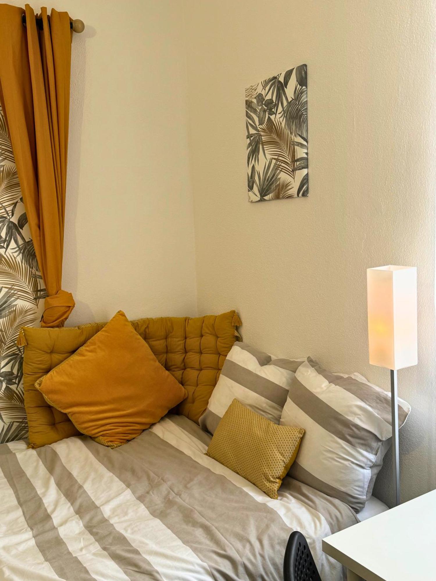 Mini Nid - Centre - Wifi - Equipe - Cosy Apartment *